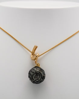 Pendentif or jaune perle de culture de Tahiti et diamant