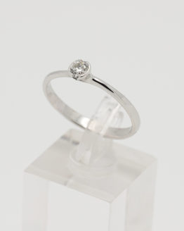 Solitaire or blanc diamant