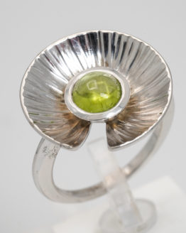 Bague en argent lotus