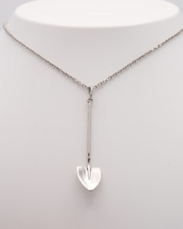 Pendentif argent pelle