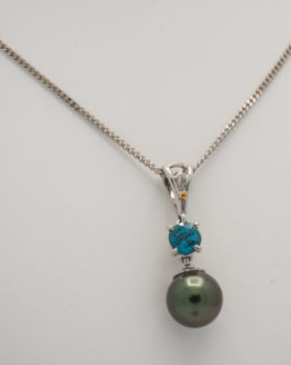 Pendentif or blanc zircon perle