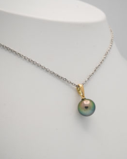 Pendentif or blanc perle de culture