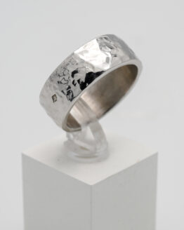 Alliance argent martelée