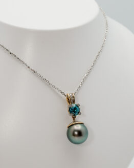 Pendentif or zircon bleu diamant perles