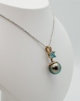 Pendentif or zircon bleu diamant perles