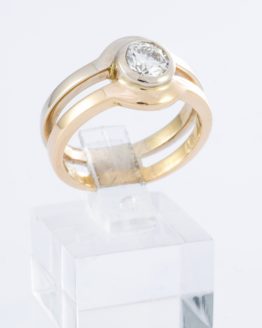 Solitaire or diamant